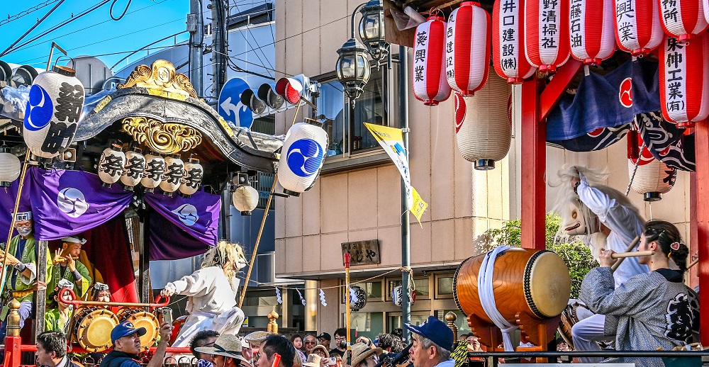 牛倉神社例大祭　山車　競り合い