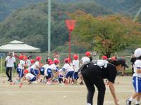 低学年ダンシング玉入れ