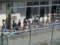 低学年の避難の様子